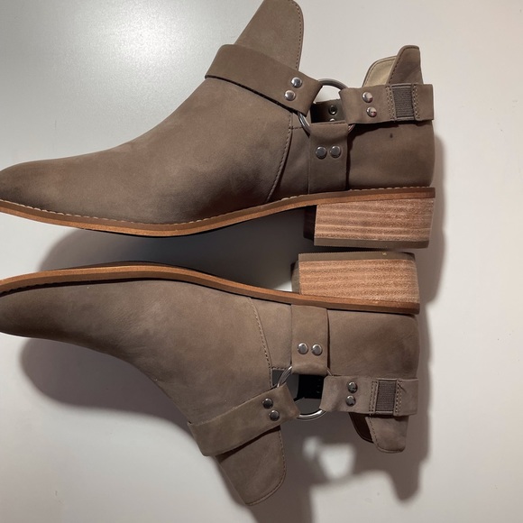 Ankle Boots Booties NWOT - Picture 5 of 5